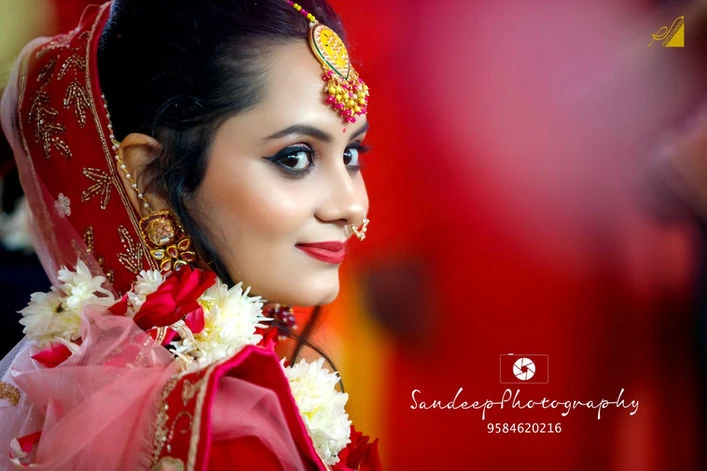 Portfolio image 10 for Yuganter Studio, a photographer in Ratlam specializing in traditional, fine art, vintage, candid, artistic, drone, photojournalistic, black and white, lifestyle.