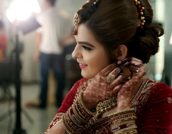 Portfolio image 2 for Ramesh Photo Studio, a photographer in Kolhapur specializing in traditional, vintage, candid, artistic, drone, photojournalistic, lifestyle, black and white, fine art.