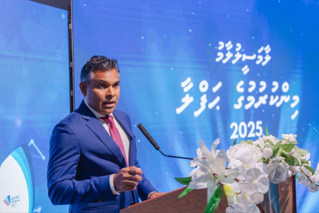 ސަރުކާރުން އަވަސް ފިޔަވަޅުތަކެއް ނާޅައިފިނަމަ، ރާއްޖޭގެ އިގްތިޞާދު ނުރައްކާތެރި ހިސާބަށް ދިއުމަކީ ވަރަށް ގާތްކަމެއް: ފައިސަލް ނަސީމް