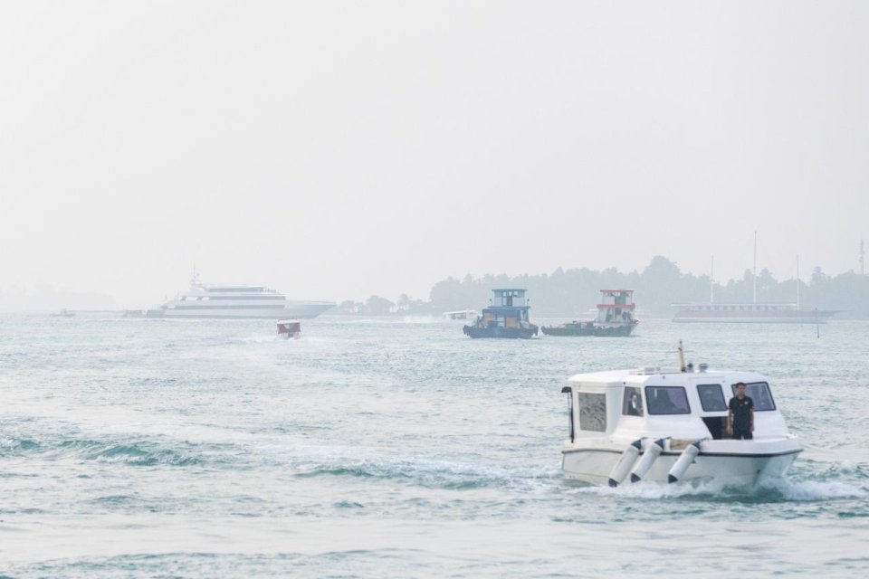 ވައި ނުސާފުވެ ދުރު ފެންނަ މިންވަރު 2 ކިލޯމީޓަރަށް