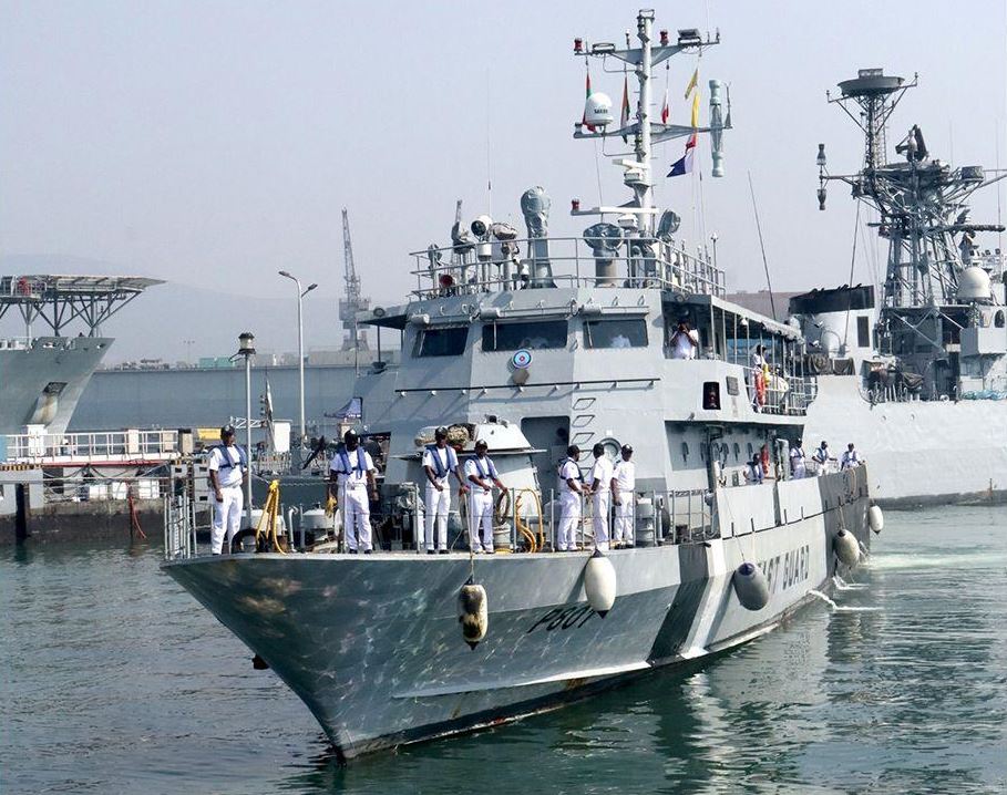 ބައިނަލްއަގުވާމީ ފްލީޓް ރިވިއުގައި އެމްއެންޑީއެފް ކޯސްޓްގާޑް ޝިޕް "ހުރަވީ" ބައިވެރިވެއްޖެ