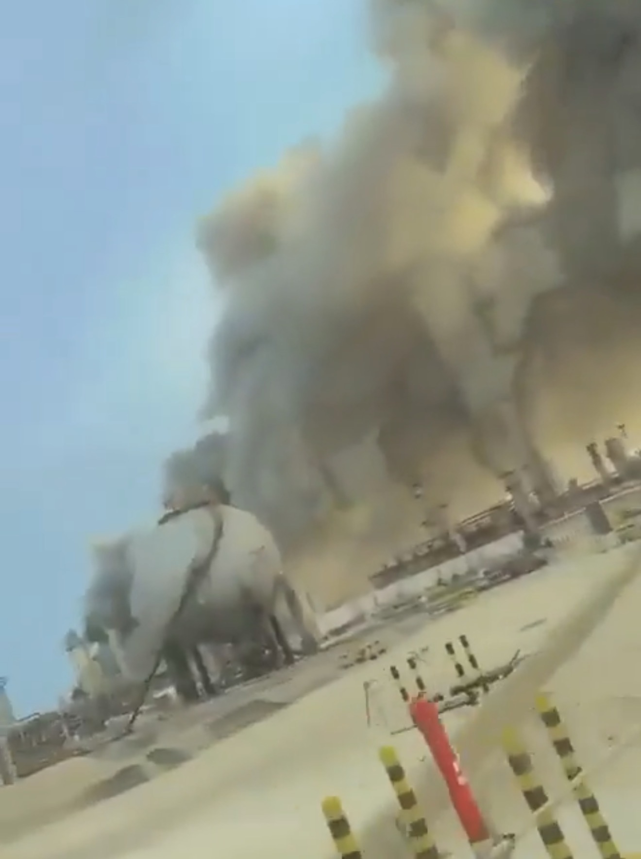 އަރަމްކޯ ކާރުޚާނާއަށް އީރާނުން ހަމަލާދިނުމުން ސަރަޙައްދީ ހަމަނުޖެހުން އިތުރުވެއްޖެ