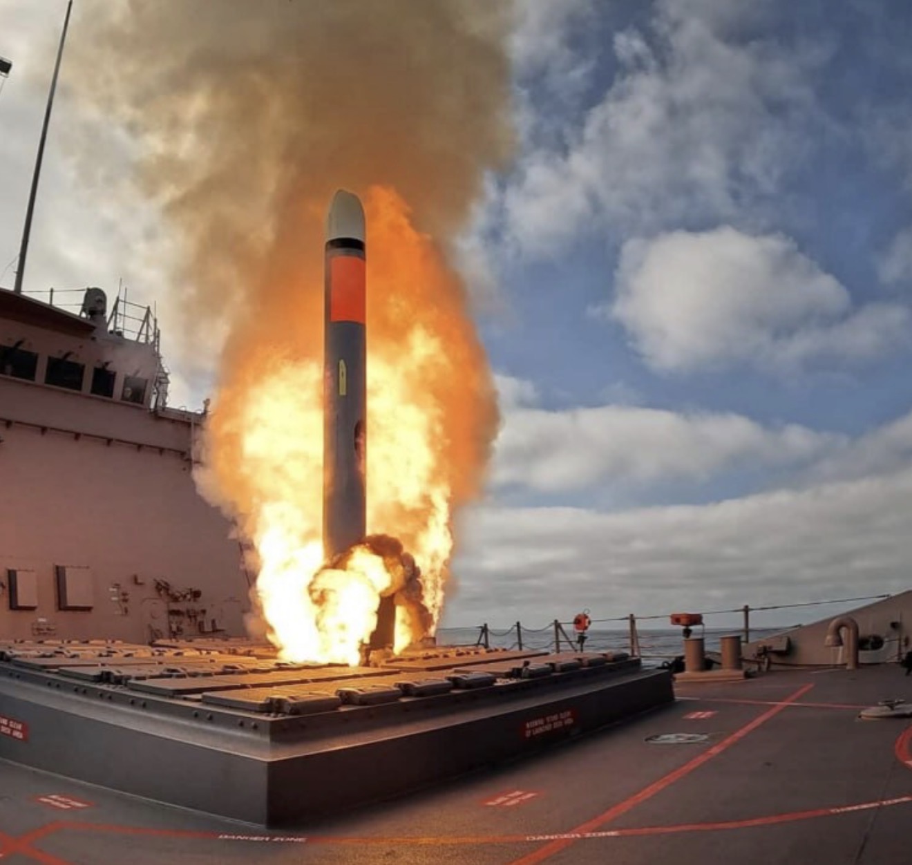 އެމެރިކާއިން އީރާނަށް ދިން ވަރުގަދަ ހަމަލާތަކުގައި 400 ޓޯމަހޯކް މިސައިލް ބޭނުންކޮށްފި: ފަސް އަހަރުގެ ރިޒާވް ހުސް