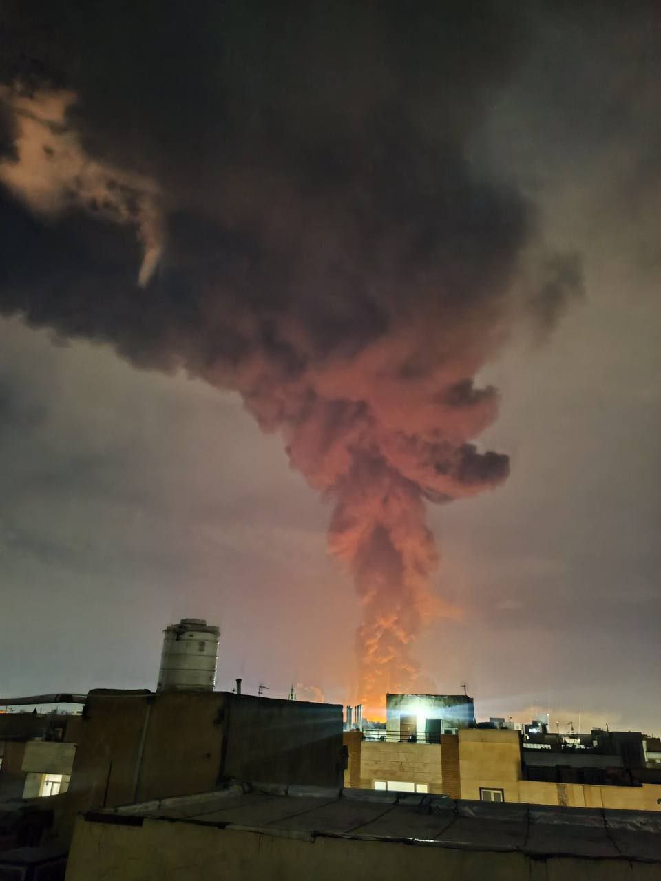 އިސްރާއީލުން ތެހެރާން ކައިރީ ތެޔޮ ރައްކާކުރާ ގުދަނަކަށް ވައިގެ ހަމަލާއެއް ދީފި