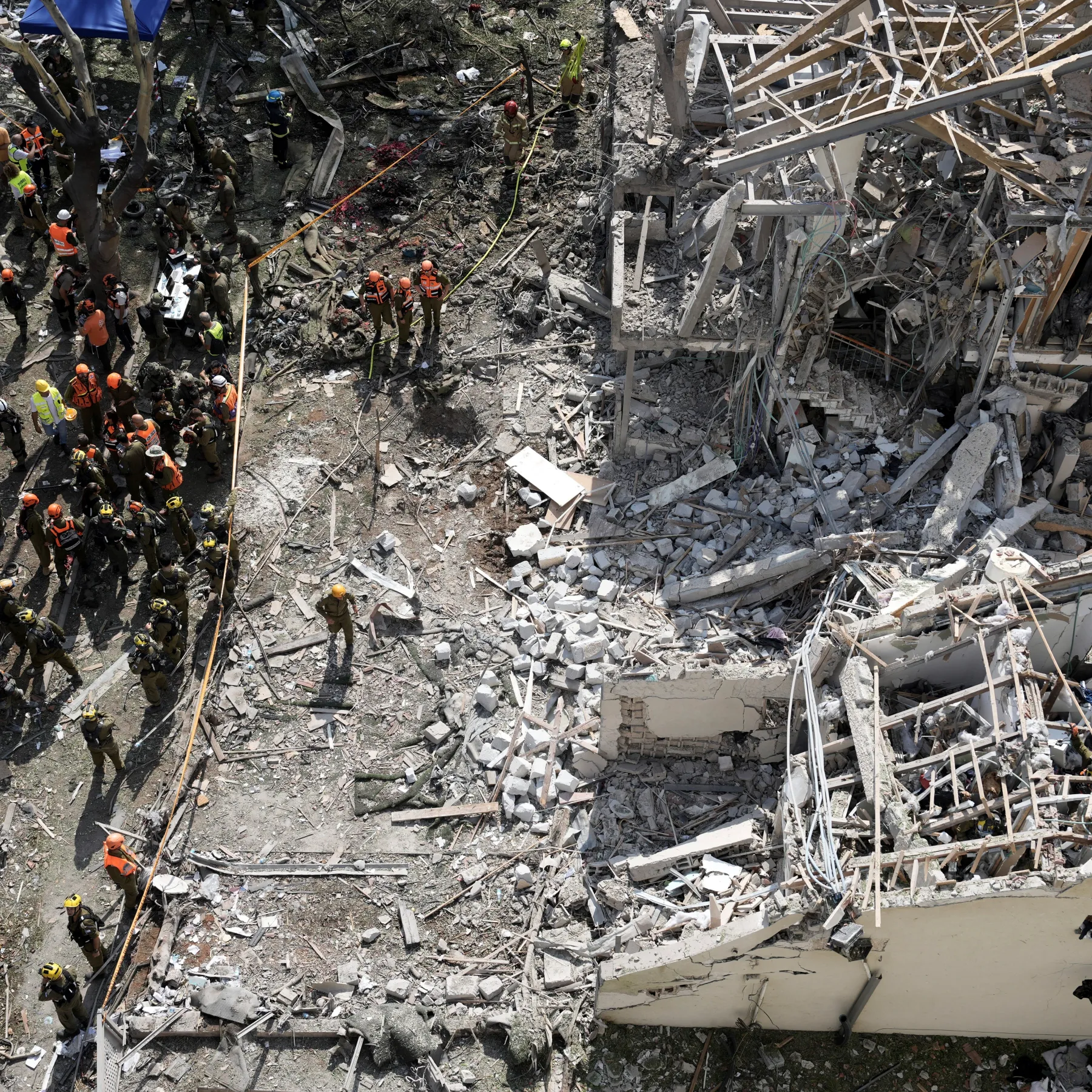 ރައްކާތެރިކަމަށްޓަކައި ޓެލްއަވީވް ދޫކޮށް ދިއުމަށް އީރާނުން އަމުރުކޮށްފި: ހަމަލާތަކެއްގެ އިންޒާރު