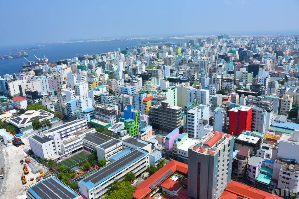 މާލޭގެ ގެއެއްގެ ތެރޭގައި މަރުވެފައި އޮތް މީހަކު ފެނިއްޖެ