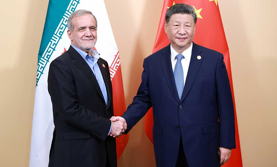 އީރާނުގެ ސްކޫލަކަށް ދިން ހަމަލާގައި މަރުވި ކުދިންގެ އާއިލާތަކަށް ޗައިނާއިން އެހީ ދެނީ