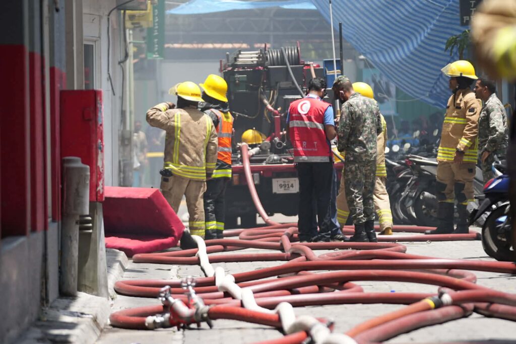 މާލޭގެ ގެއެއްގައި ރޯވި އަލިފާންގަނޑު ނިއްވާލައިފި