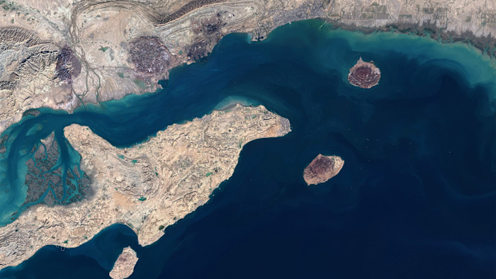 ހޫތީންނާ ގުޅިގެން ދުނިޔޭގެ މުހިންމު ދެ ކަނޑުއޮޅި އީރާނުގެ ބާރުގެ ދަށަށް: އެމެރިކާއަށް އިތުރު ގޮންޖެހުމެއް