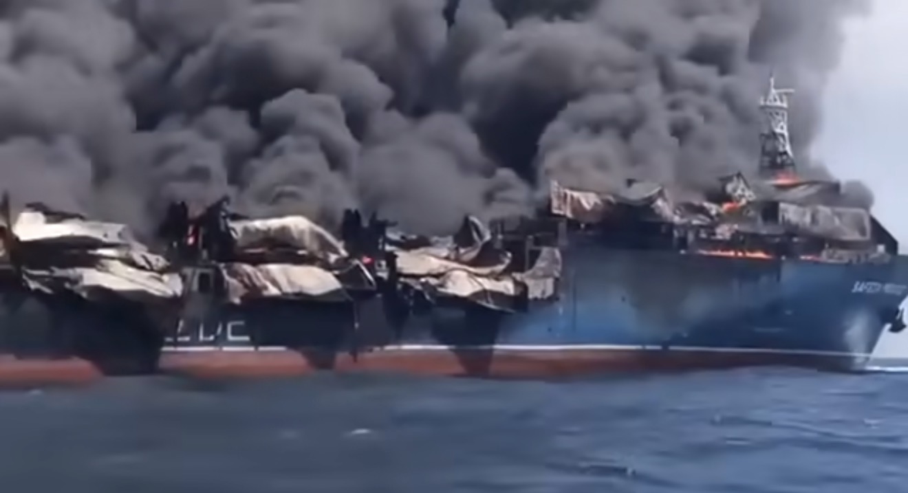 ހޮރުމުޒް ކަނޑުއޮޅީގައި އީރާނުގެ ގަވާއިދުތައް މުގުރާލި ތެޔޮބޯޓެއް ގޮއްވާލައިފި