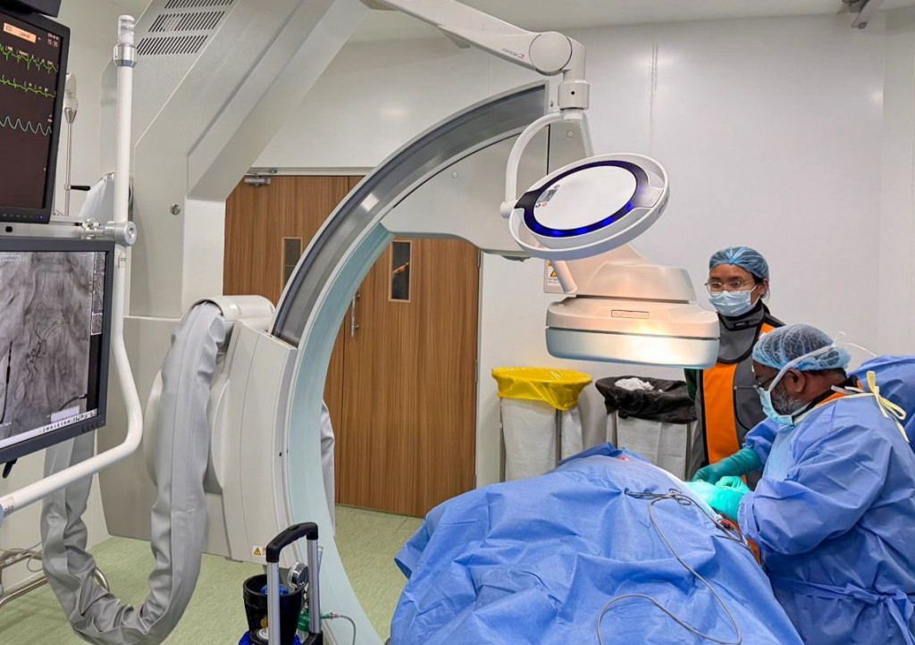 އައްޑޫ އިކުއެޓޯރިއަލް ހޮސްޕިޓަލުގައި ހިތުގެ ބަލިތަކުގެ ފަރުވާތަކެއް ފަށައިފި