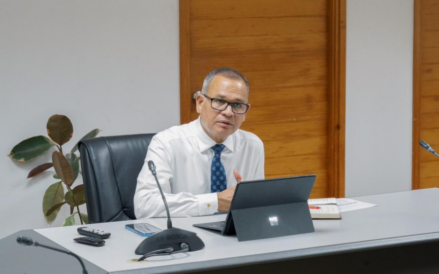 ތަފާތު ކުރުމެއް ނެތި ހުރިހާ ކައުންސިލްތަކާއެކު ސަރުކާރުން މަސައްކަތް ކުރާނަން: އާދަމް ޝަރީފް