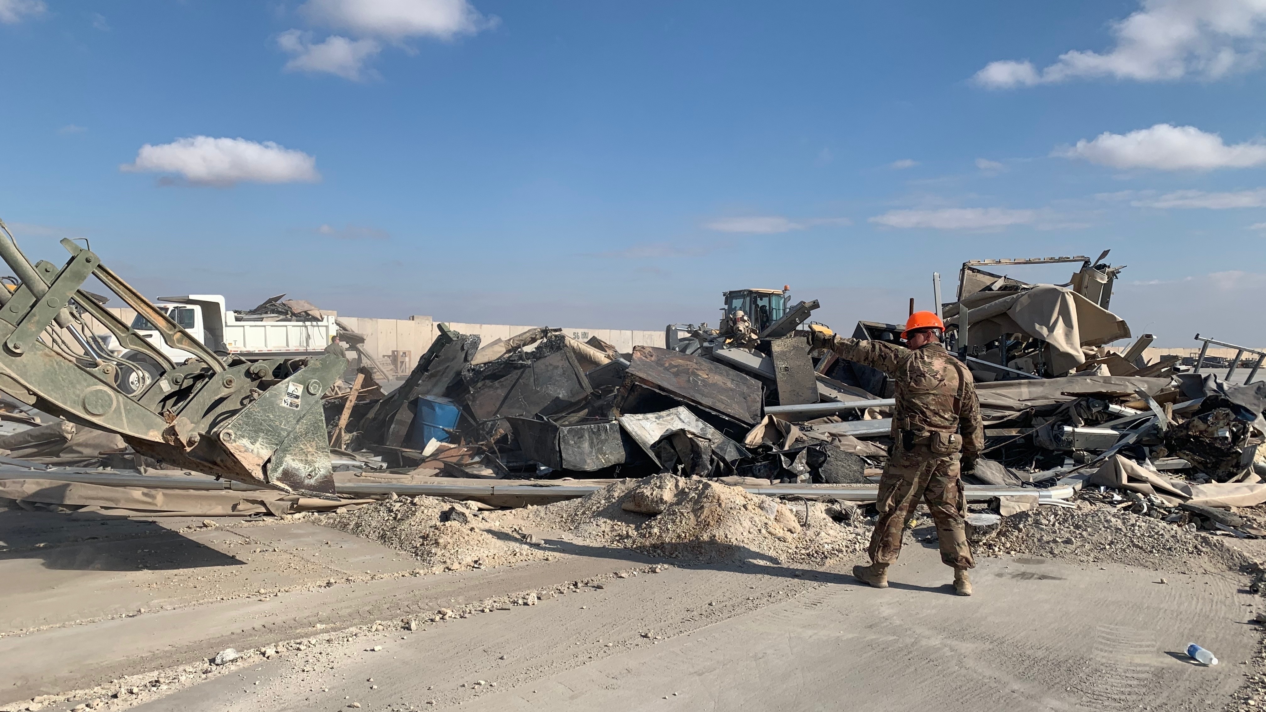 އީރާނުން ދިން ހަމަލާއެއްގައި އެމެރިކާގެ 13 ސިފައިން މަރާލައި 300 އަށް ވުރެ ގިނަ ސިފައިން ޒަޚަމްކޮށްލައިފި