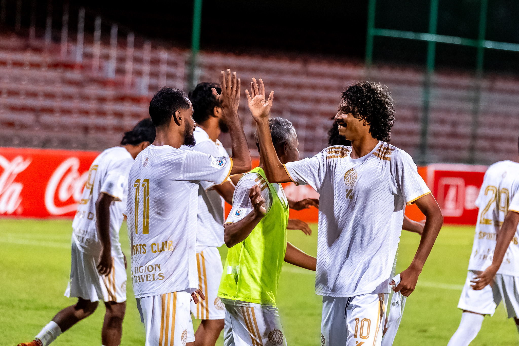 ނުވަ އަހަރު ކުރީގެ ހަނދާންތަކާއެކު ޓީސީ ފައިނަލަށް: ކުރިމަތީގައި އޮތީ އަނެއްކާވެސް ނިއު ރޭޑިއަންޓް