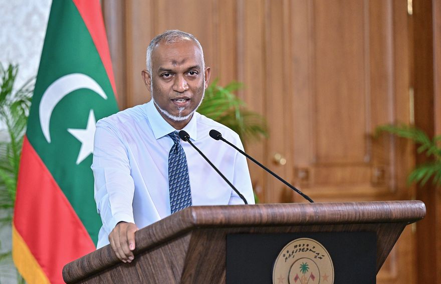 ކޮރަޕްޝަނަށް މަގުފަހިވާ ގޮތަށް ވަޒީފާ ދިން ކަމަށް ރައީސް މުއިއްޒު އިއުތިރާފުވެވަޑައިގެންފި