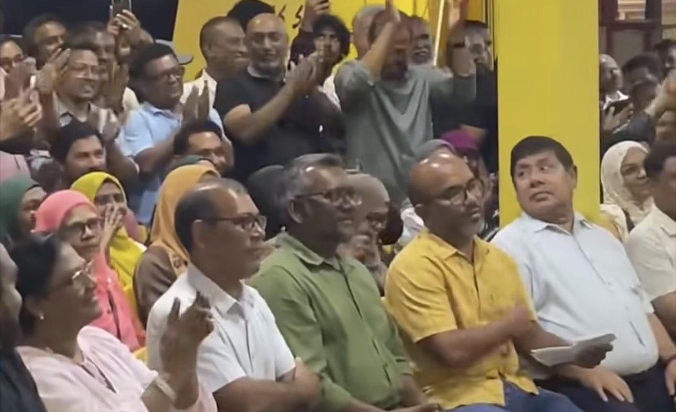 އެދުވަހު  ވަގުކާޅަށްވި ބޭފުޅުން މިއަދު ހުދުކާފޫރަށް ވީ ކިހިނެއް؟ – ބޮޑުބަދަލުގެ ޖަލްސާއަށް ފާޑުކިޔުން
