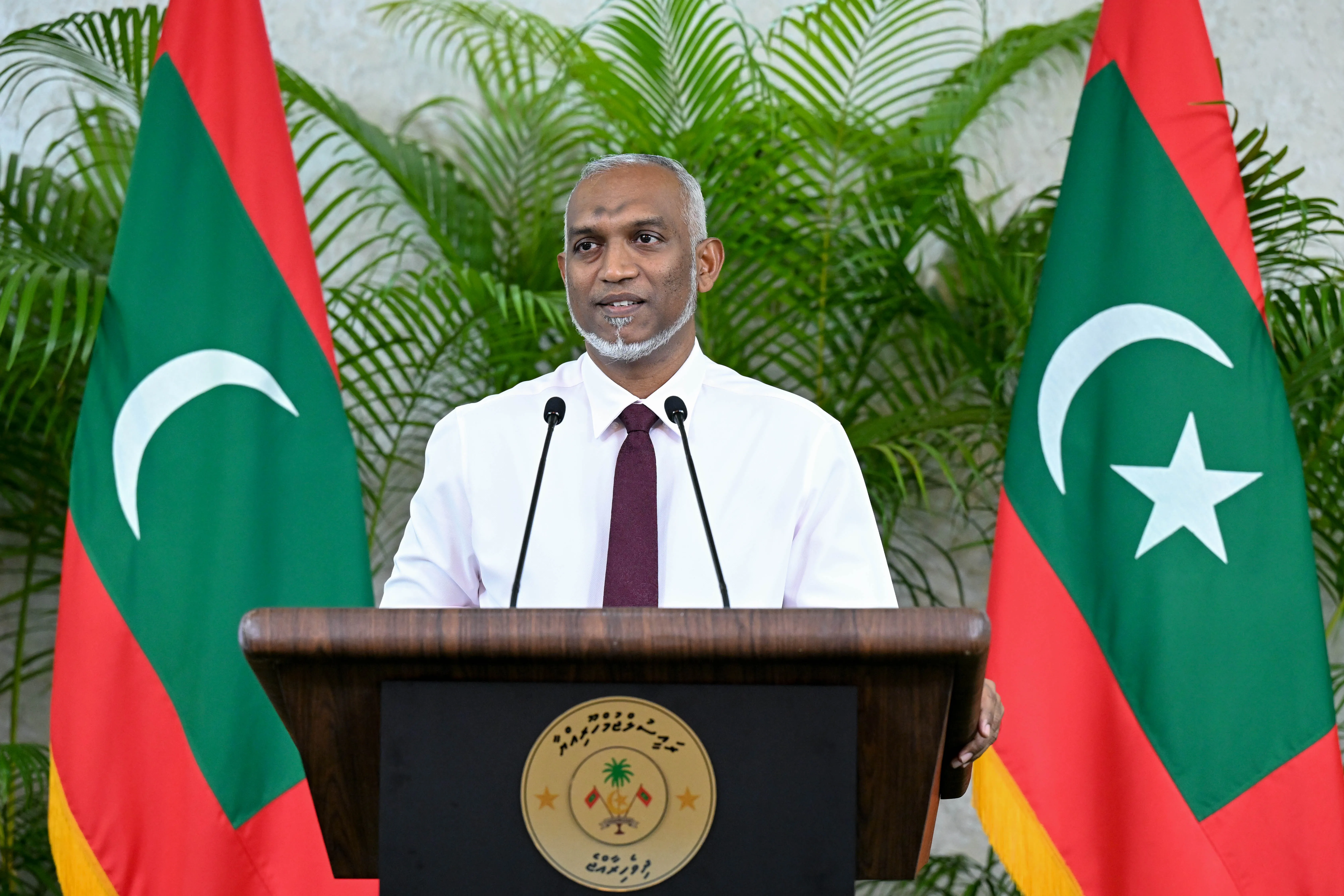 16 އަހަރުން ދަށުގެ ކުދިންނަށް ސޯޝަލް މީޑިއާ މަނާކުރަން ރައީސް މުޢިއްޒު ނިންމަވައިފި