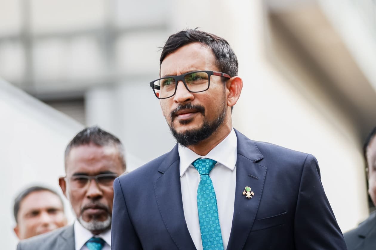 އައްޑޫ ރައްޔިތުން ވަނީ ތިން ދައުރު މޭޔަރު ކަންކުރި ސޯދިގު ލަދުވެތި ގޮތަކަށް ބަލިކޮށް ލާފަ: ފަލާހް