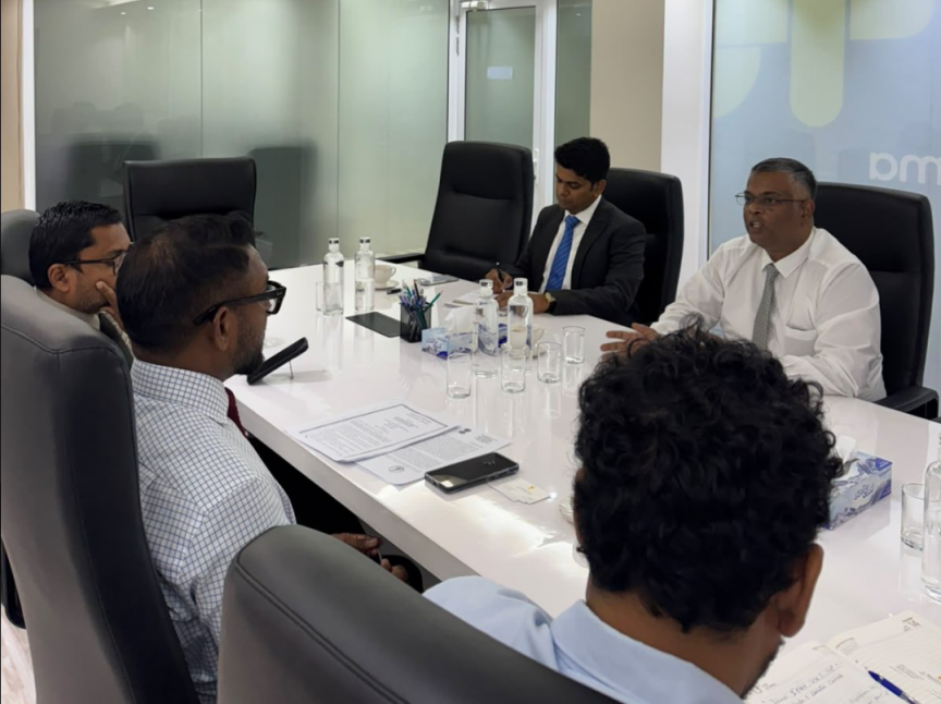 ރާއްޖެއަށް ބޭސް ހޯދުމުގައި އިންޑިއާއާ މަޝްވަރާކޮށްފި