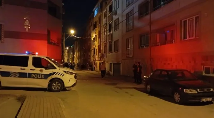 Bursa'da çıkan kavgada bıçaklar çekildi: 1 yaralı