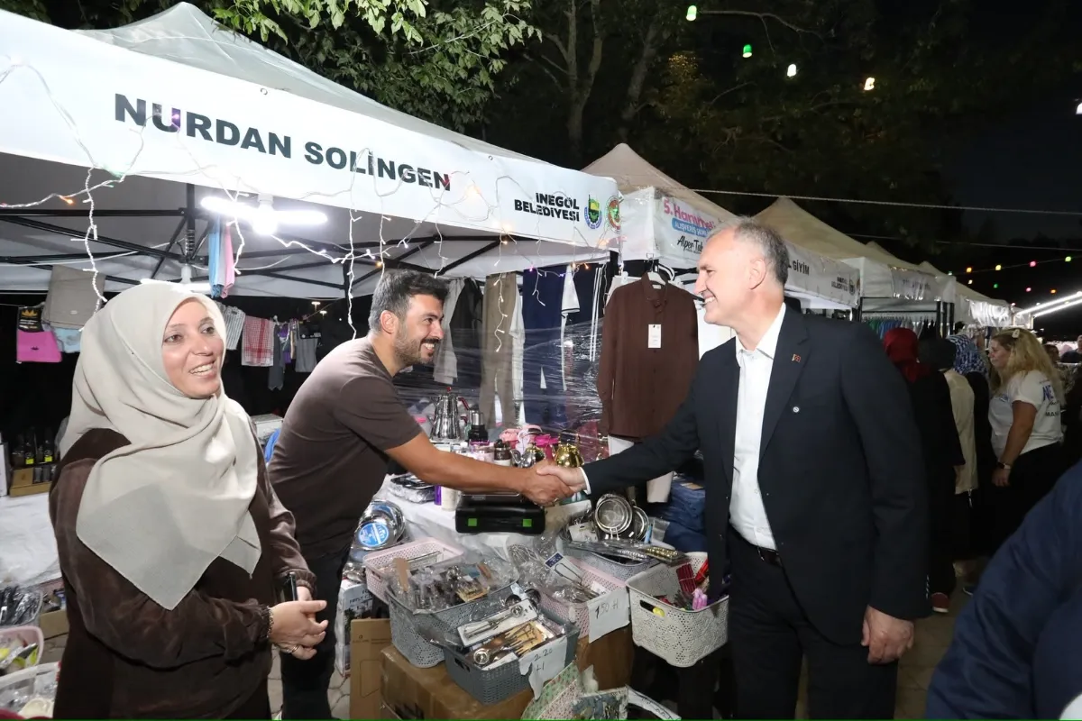 Hanımeli alışveriş şenliği tüm coşkusuyla devam ediyor