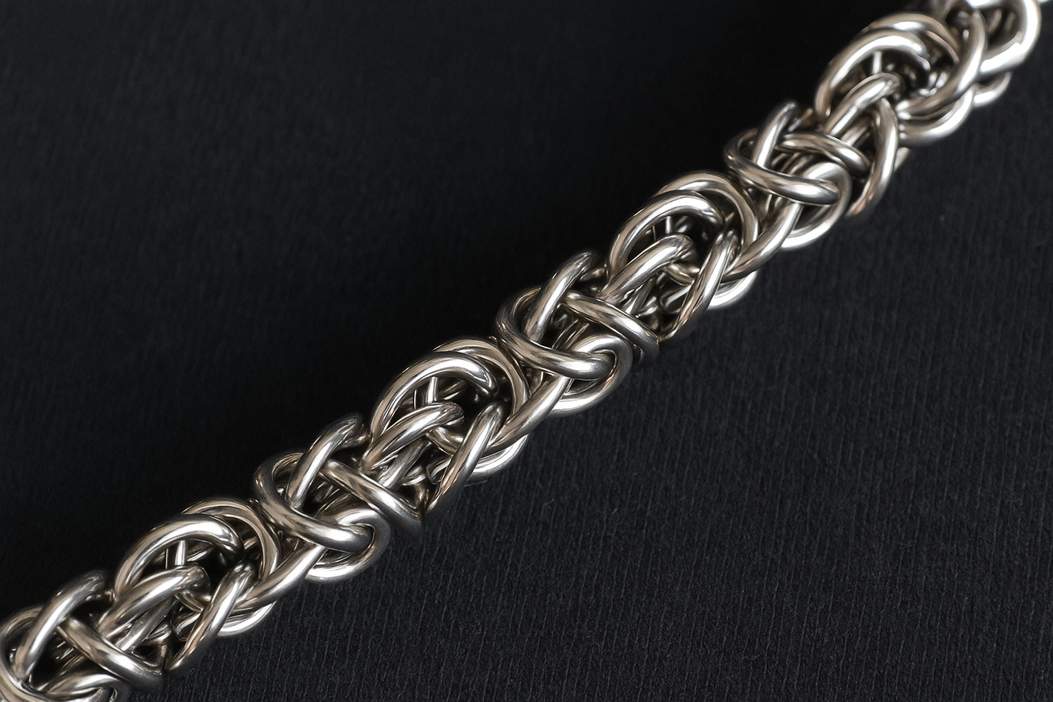 A Byzantine chain.