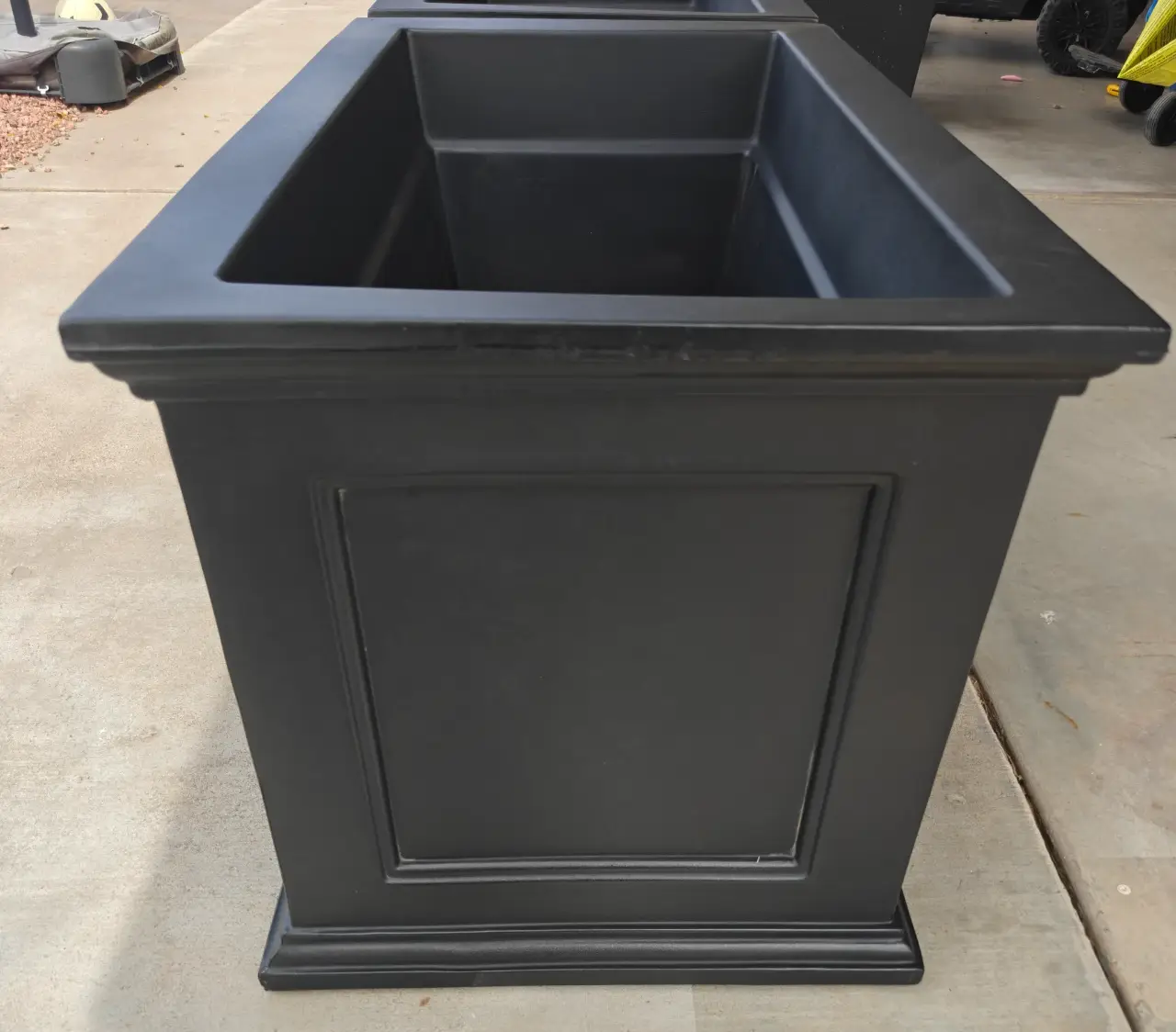 Mayne Fairfield Black Self-Watering Planters (Pair) - 20x36 thumbnail 3