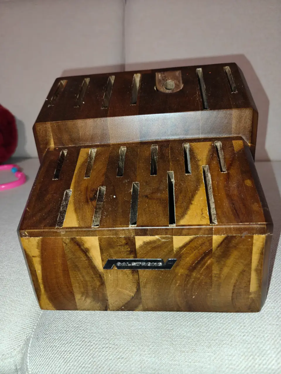 Dalstrong Acacia Wood Knife Block Empty - Modern Design w/ Metal Accents thumbnail 2