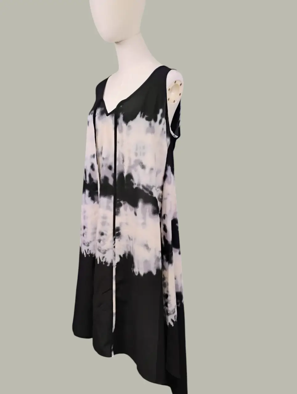 Forever 21 Women's S Tie-Dye Sleeveless V-Neck Split Back Tunic Top thumbnail 2