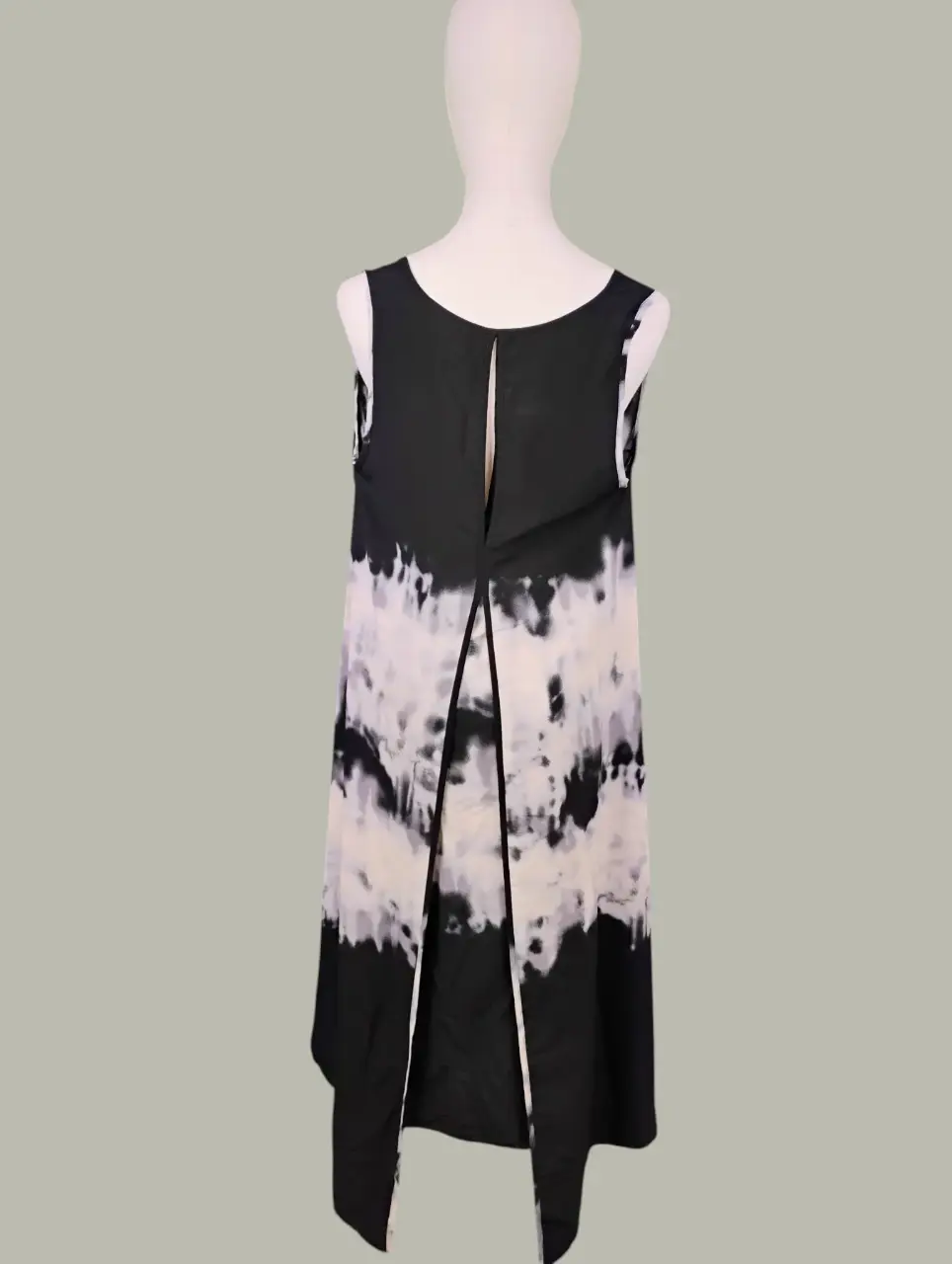 Forever 21 Women's S Tie-Dye Sleeveless V-Neck Split Back Tunic Top thumbnail 3