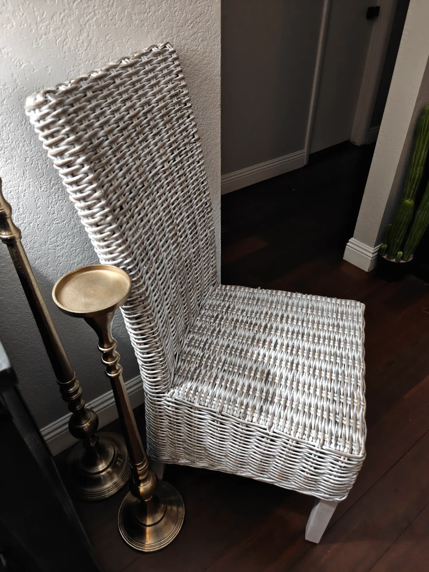 Florence Highback Washed Wicker Dining Chair New in Box thumbnail 2