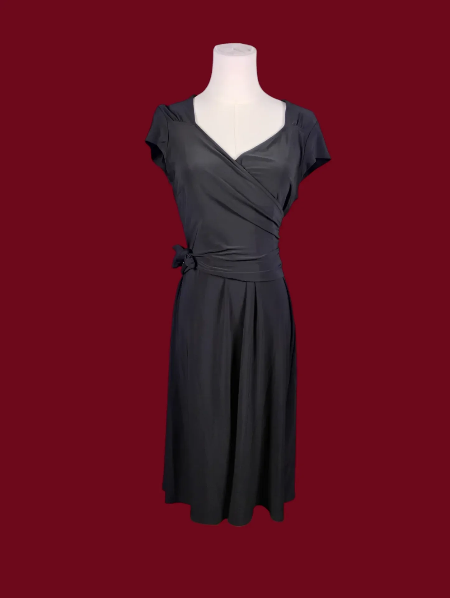 Evan-Picone Black Cap Sleeve V-Neck Wrap Midi Dress Womens
