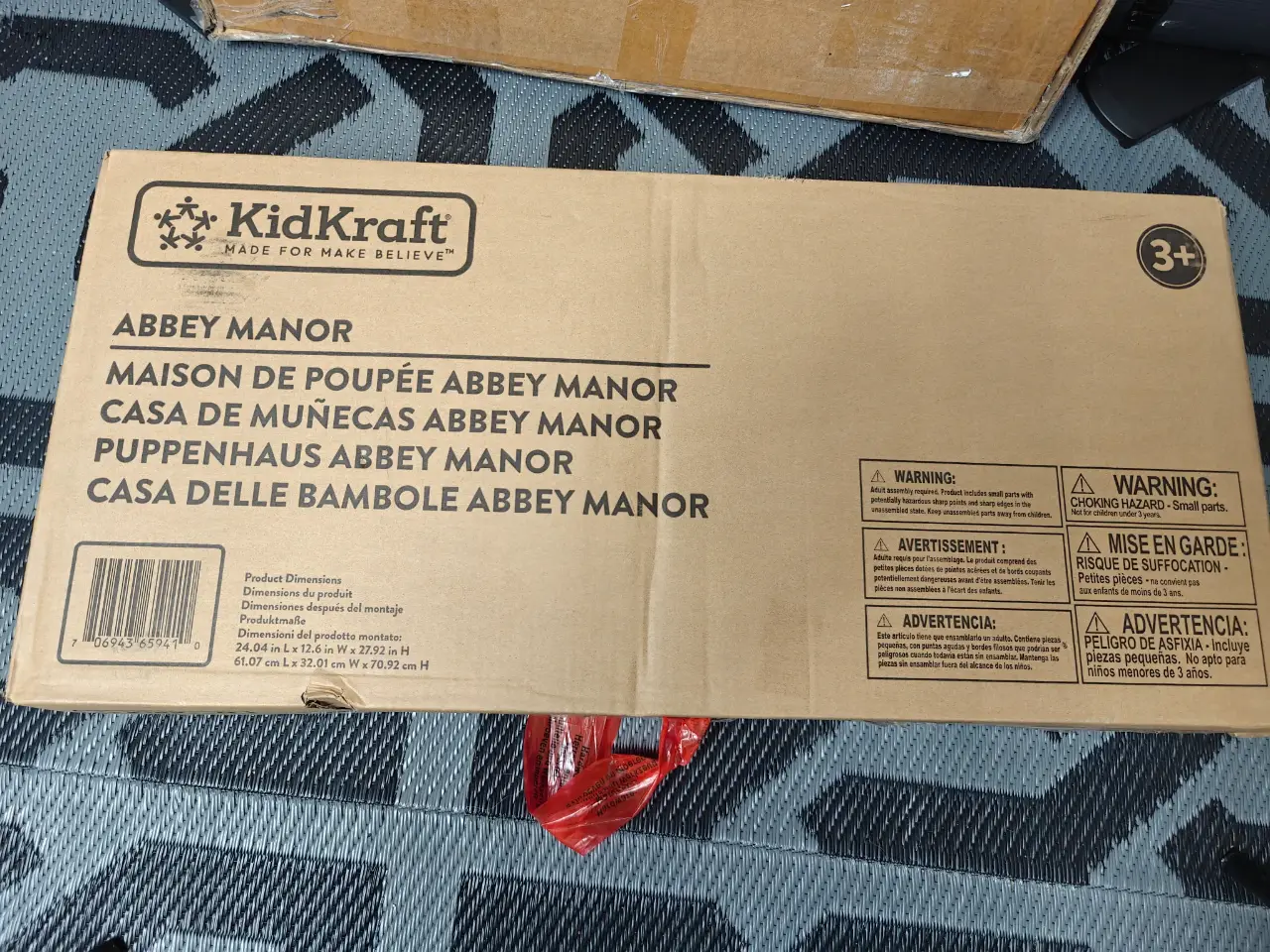 KidKraft Abbey Manor Wooden Dollhouse with Furniture & Accessories thumbnail 7