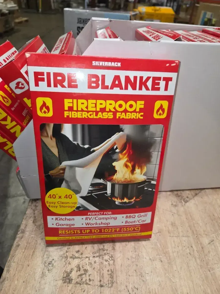 Silverback 40"x40" Emergency Fire Blanket Fireproof Fiberglass Fabric