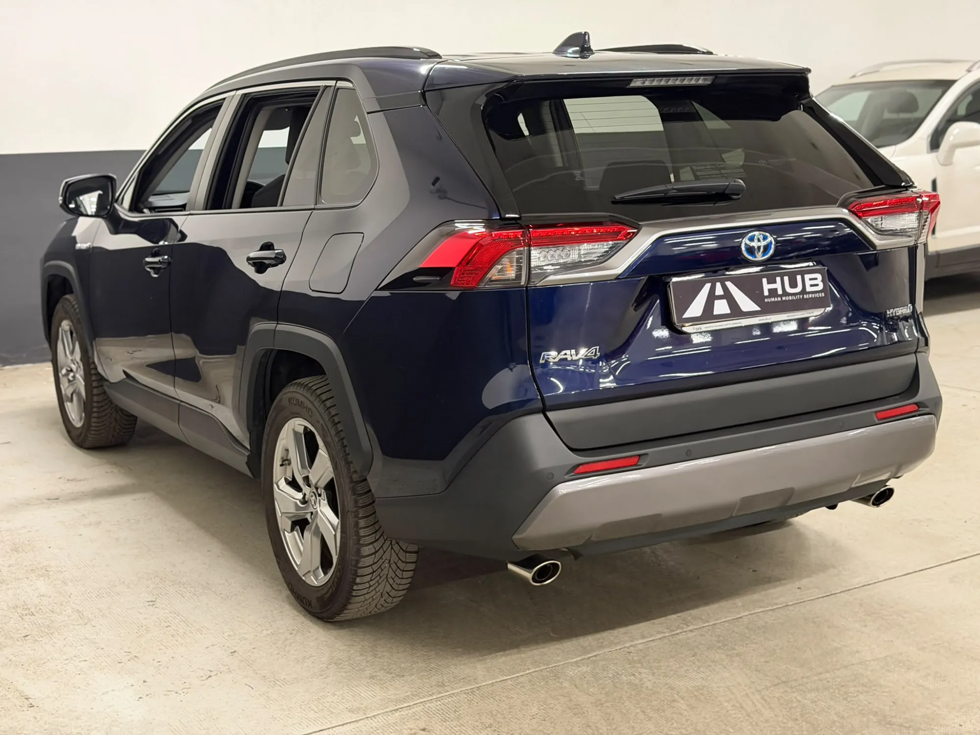 Anteprima 3 di TOYOTA RAV 4