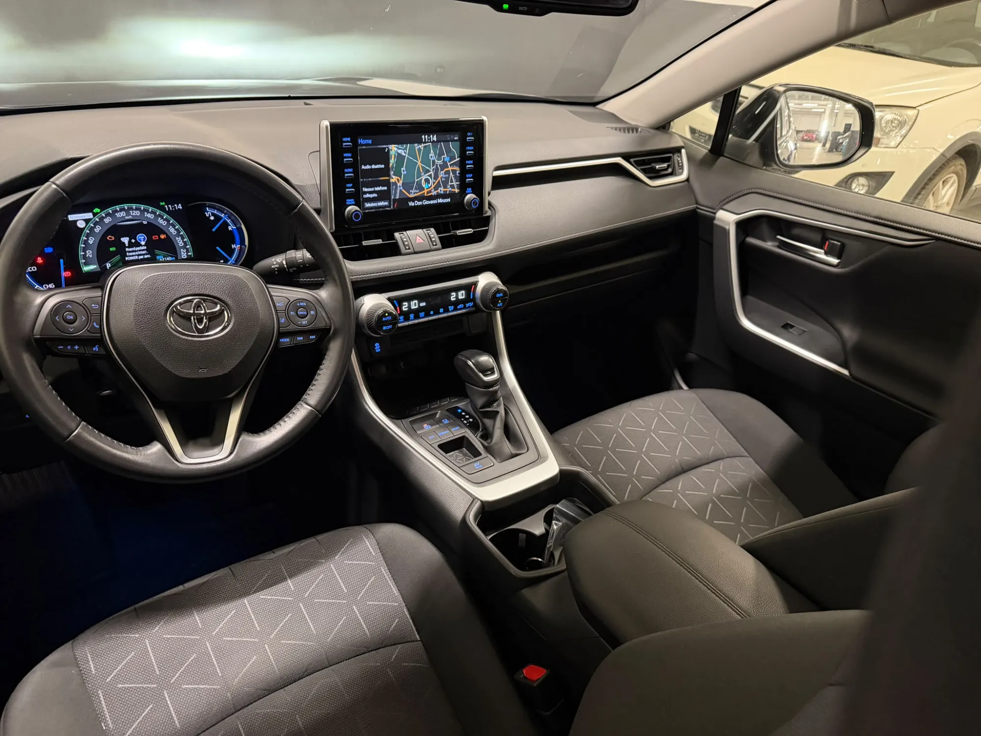 Anteprima 10 di TOYOTA RAV 4