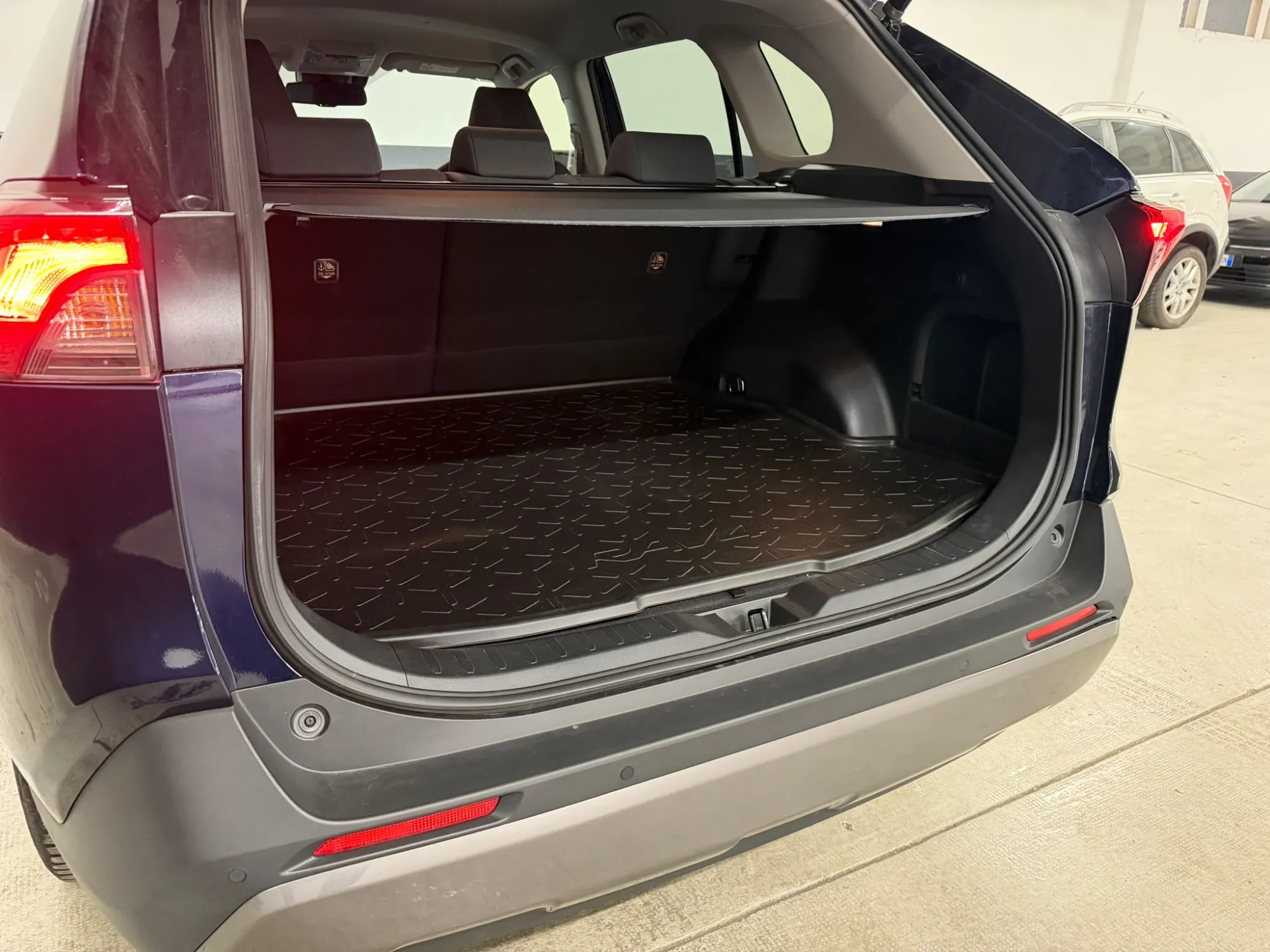 Anteprima 6 di TOYOTA RAV 4