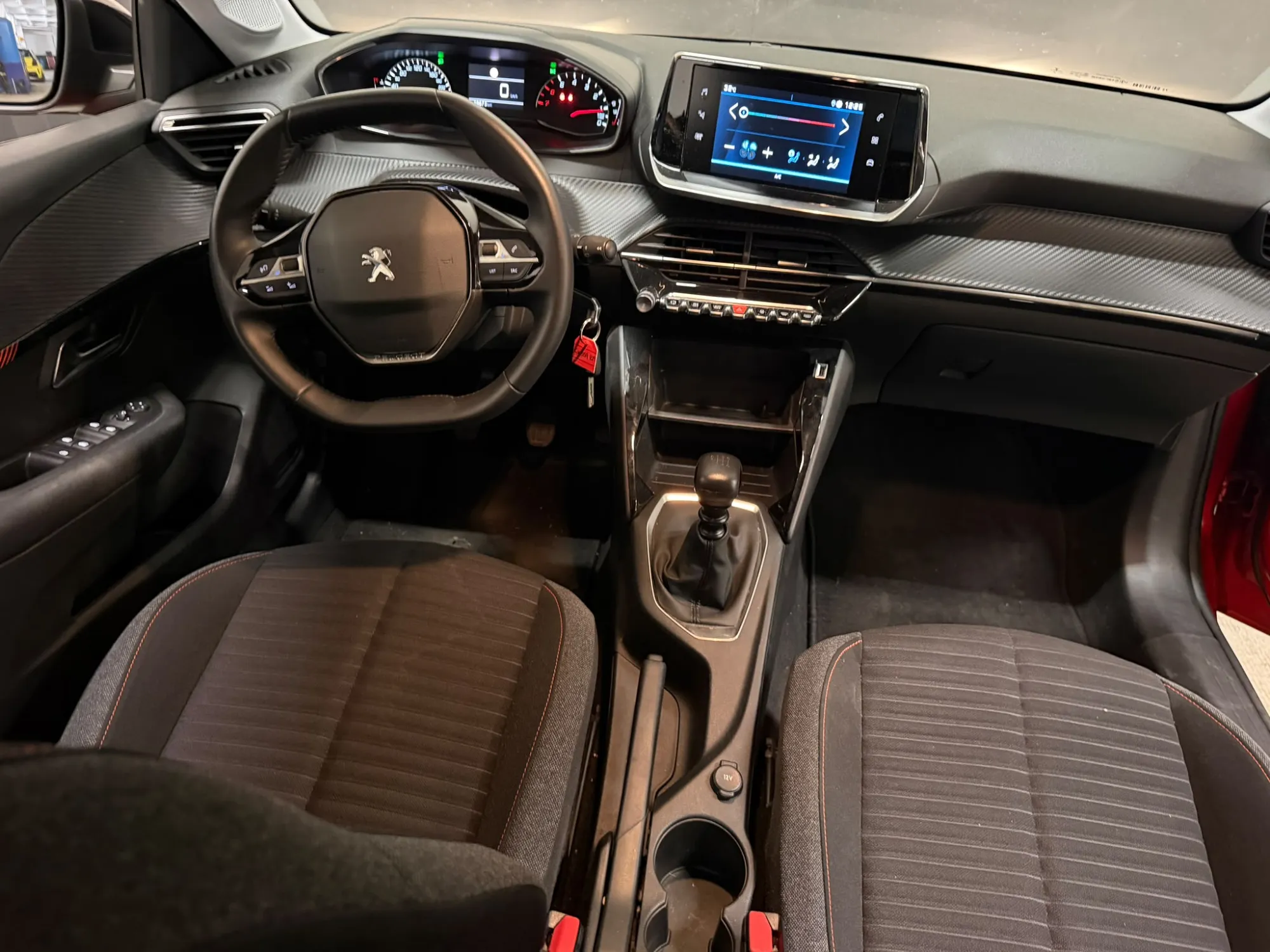 Anteprima 4 di PEUGEOT 208