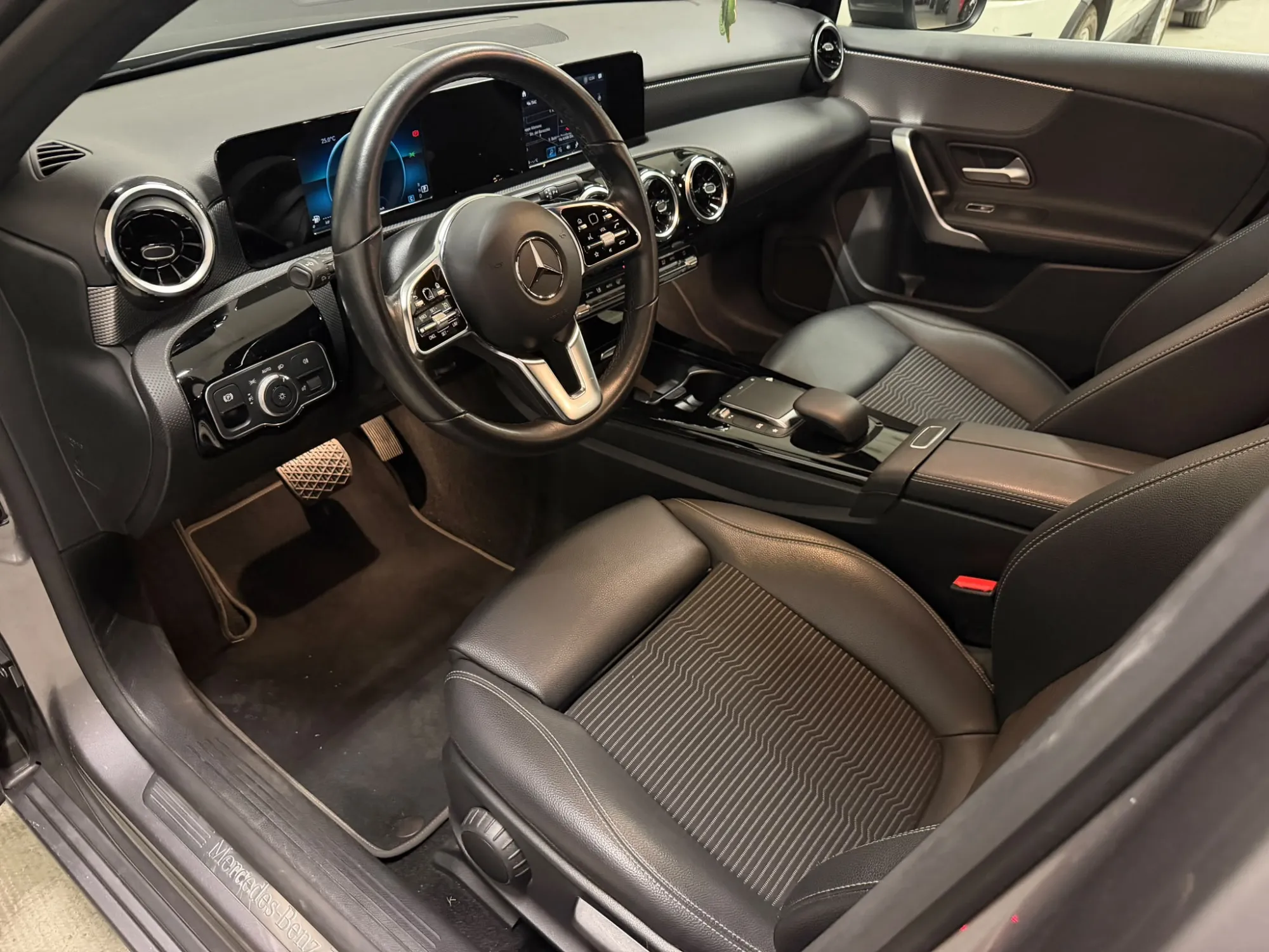 Anteprima 4 di MERCEDES Classe A