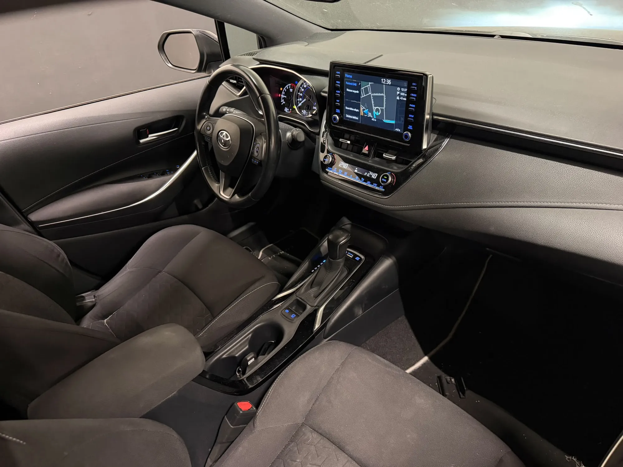 Anteprima 11 di TOYOTA Corolla