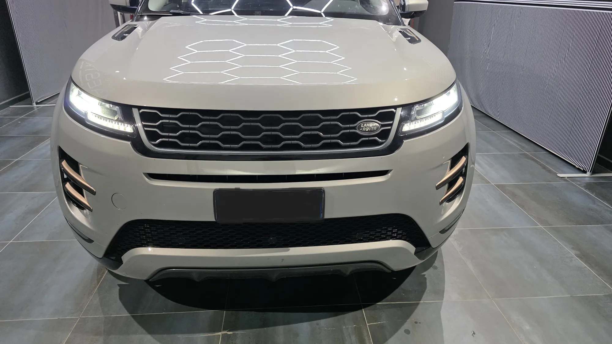 Anteprima 6 di LAND ROVER Range Rover Evoque