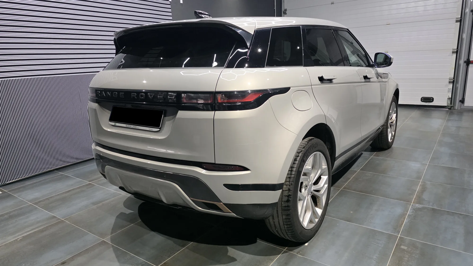 Anteprima 4 di LAND ROVER Range Rover Evoque