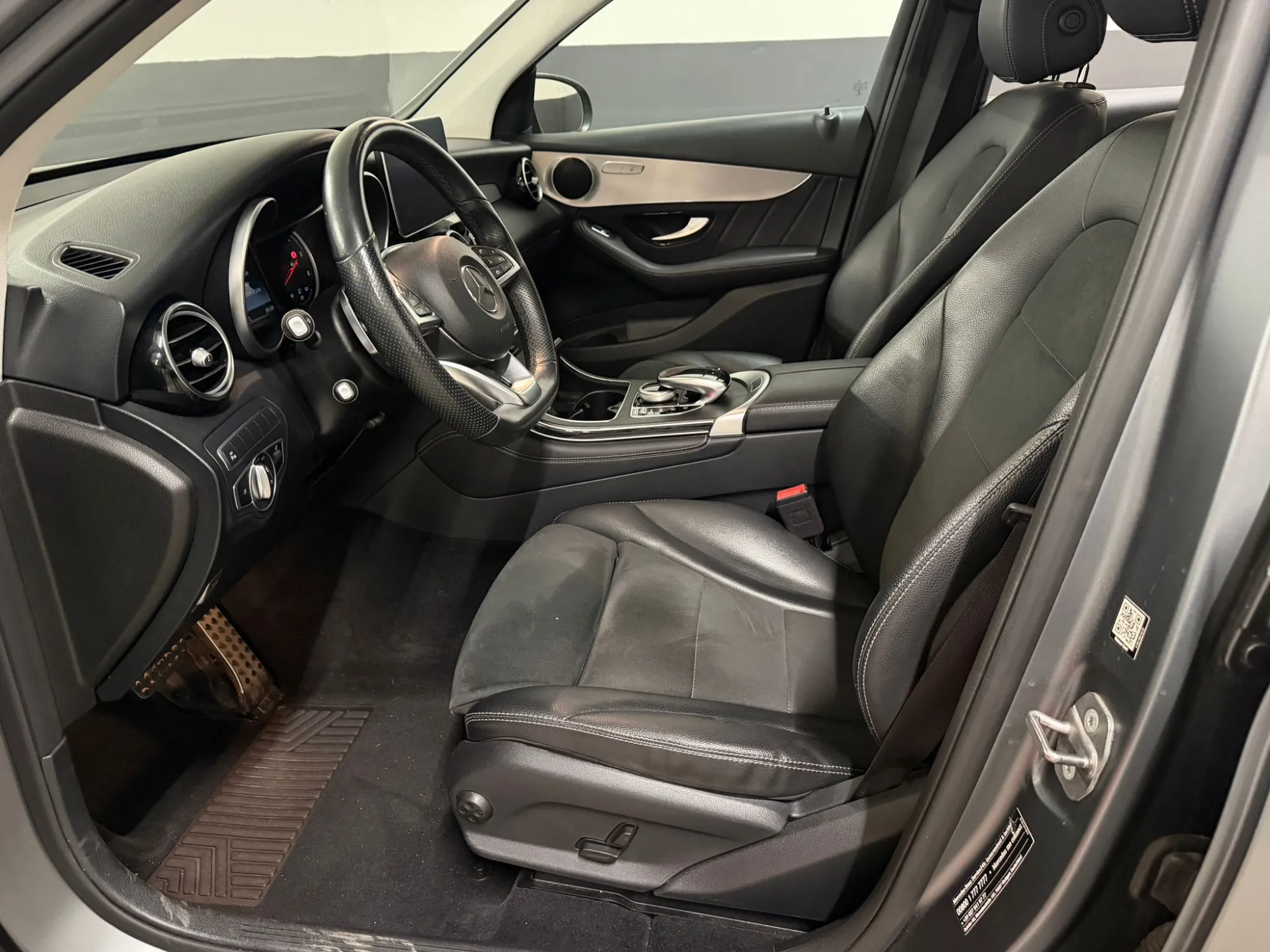 Anteprima 17 di MERCEDES GLC
