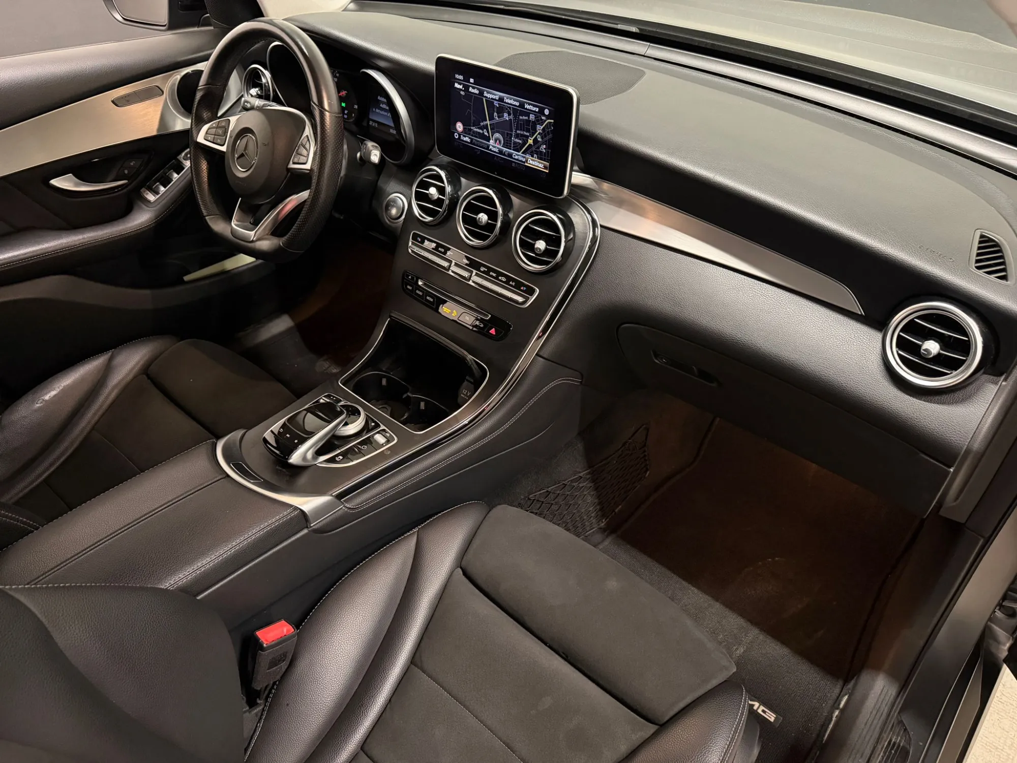 Anteprima 15 di MERCEDES GLC