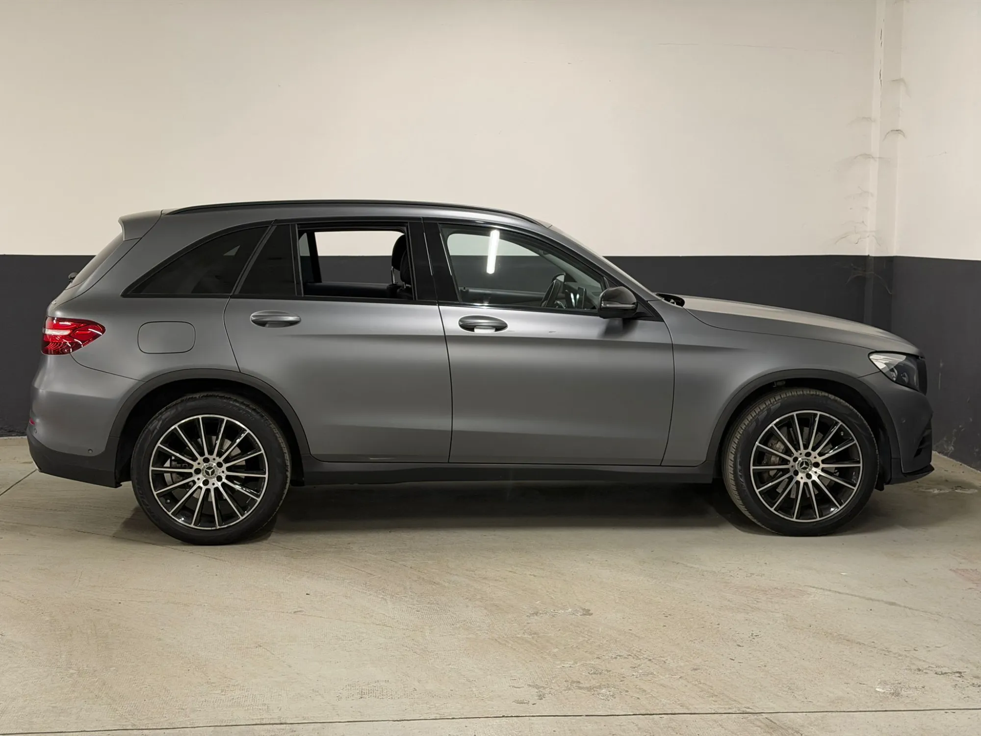 Anteprima 4 di MERCEDES GLC