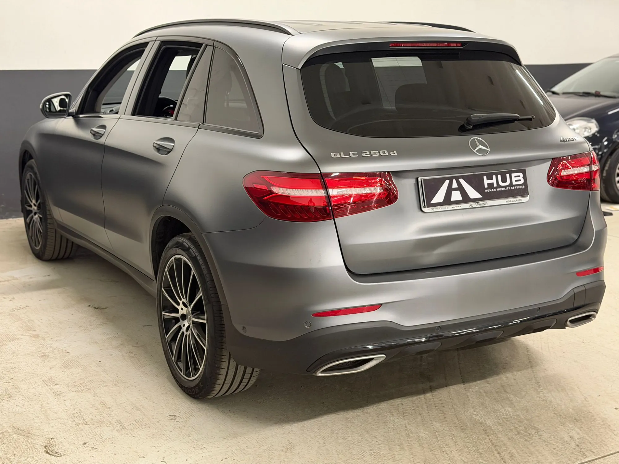 Anteprima 3 di MERCEDES GLC