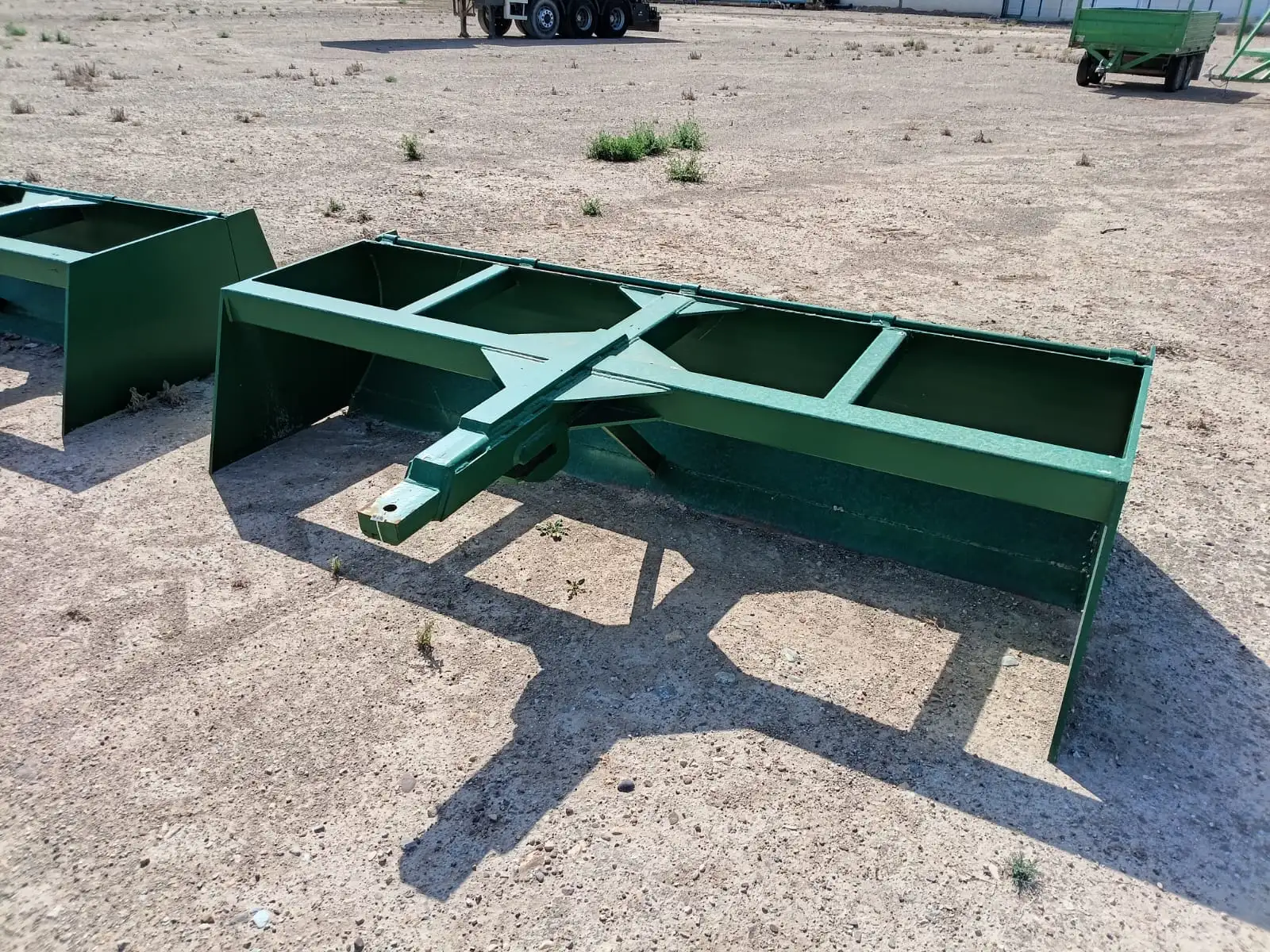 Trajilla con enganche de lanza - vista 2