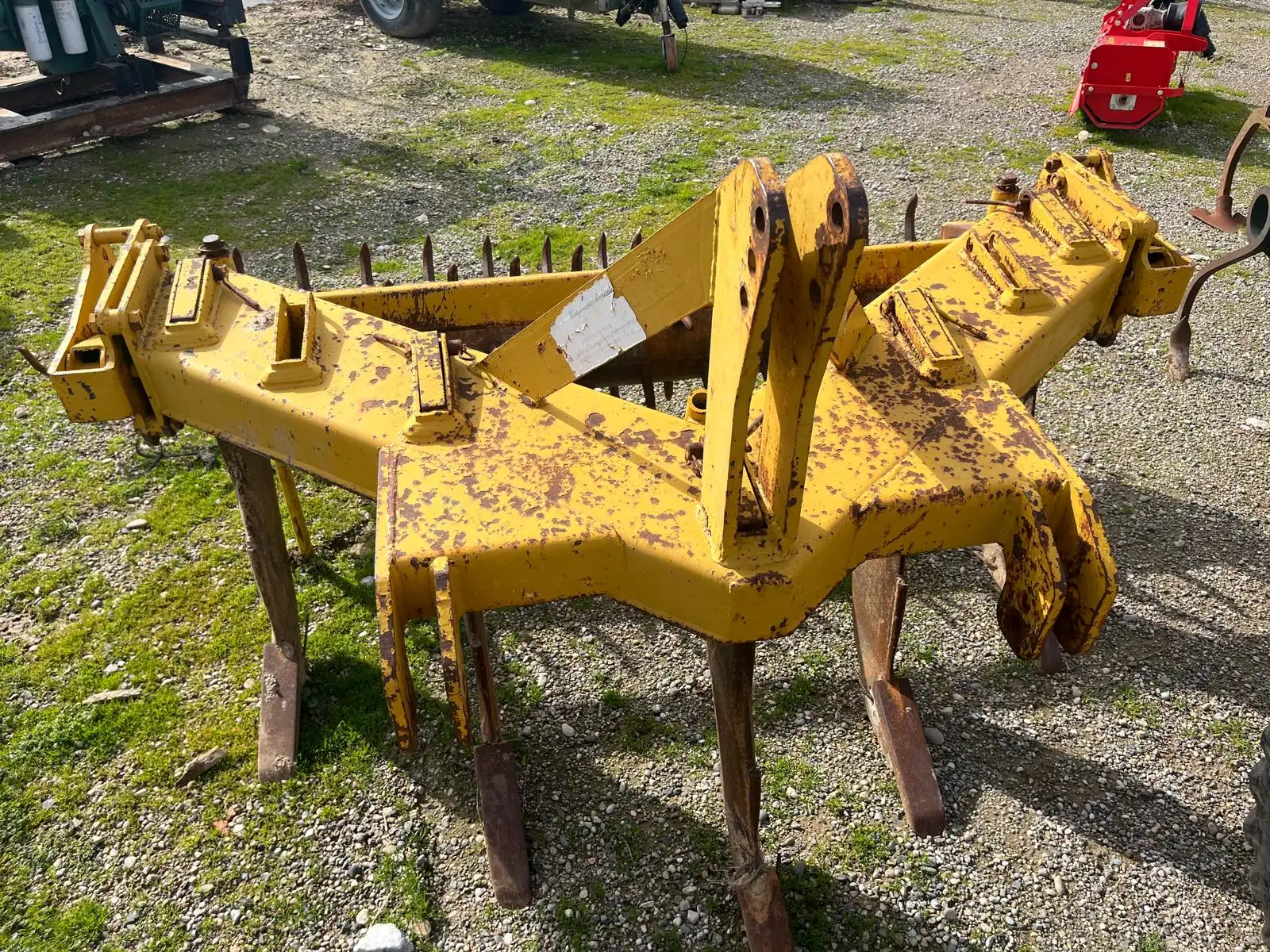 Topos Subsolador de 5 púas con rulo (MARTORELL) - vista 1