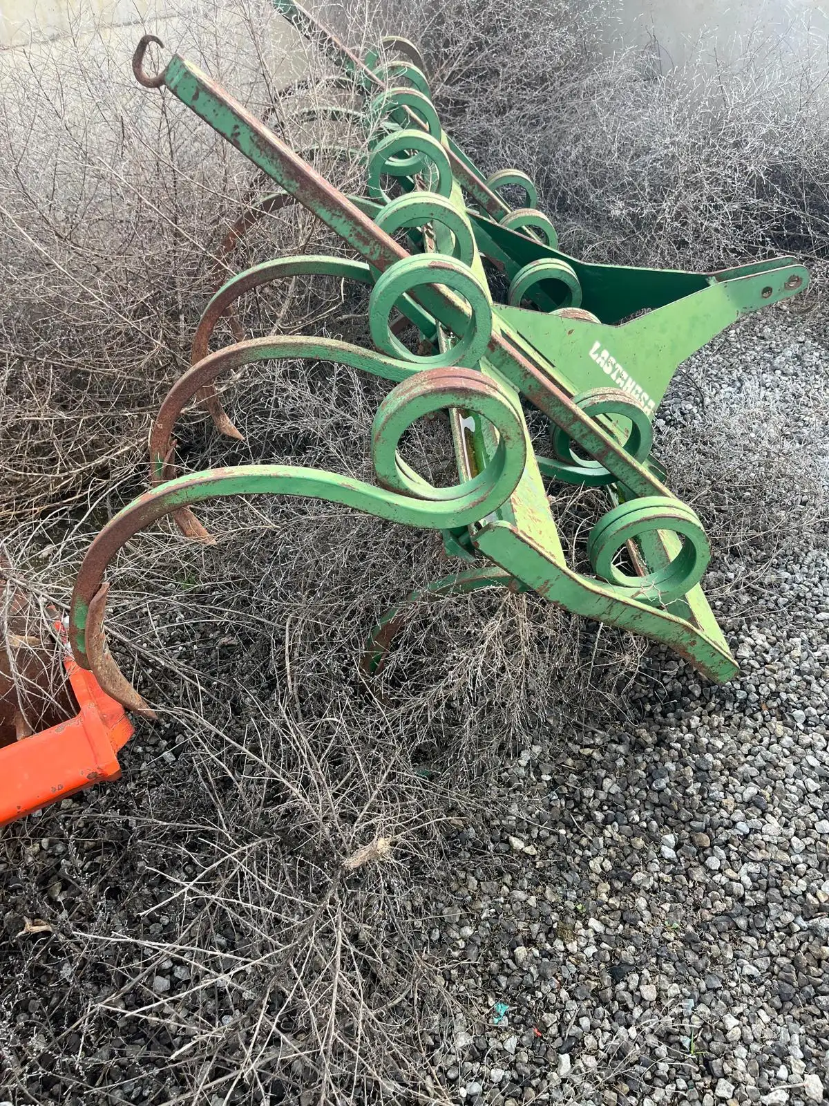 Cultivador de 13 brazos - vista 2