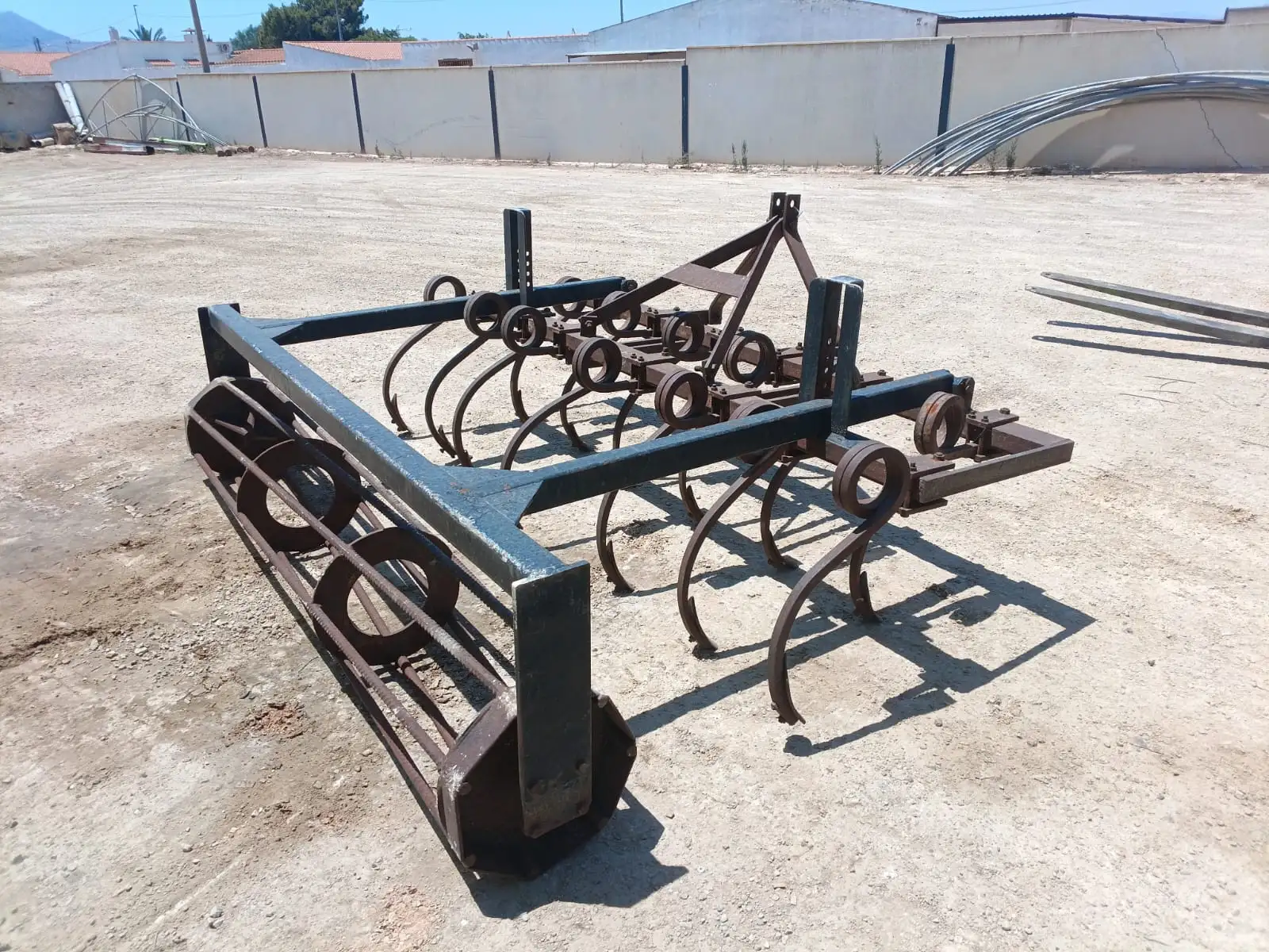 Cultivador de 13 brazos de 25 - Imagen del producto